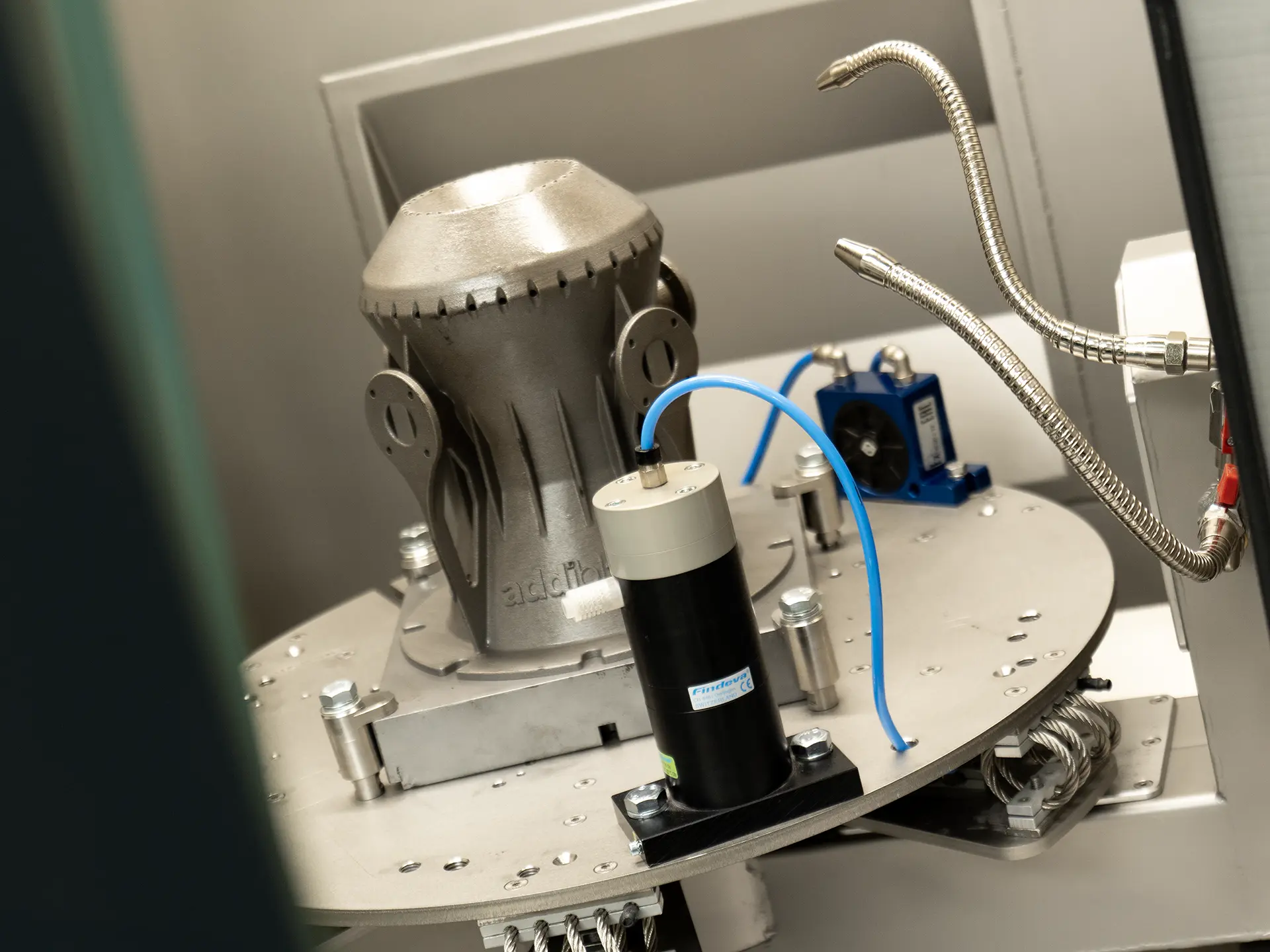 Inside a MARS automated depowdering chamber
